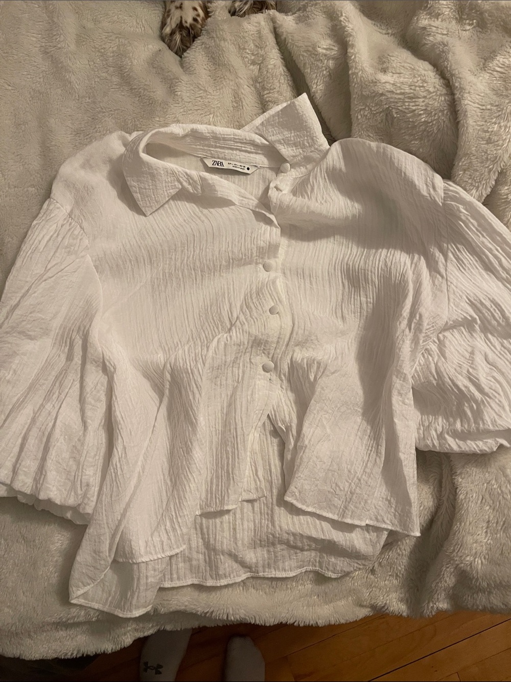 2 for 15$// Zara White Crinkled Button-Down Blouse with Fluted Sleeves